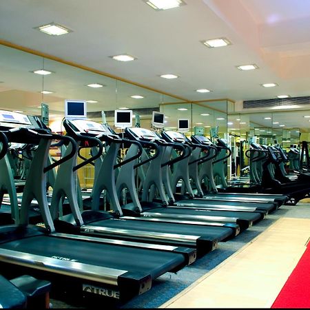Savera Hotel Chennai Zewnętrze zdjęcie
