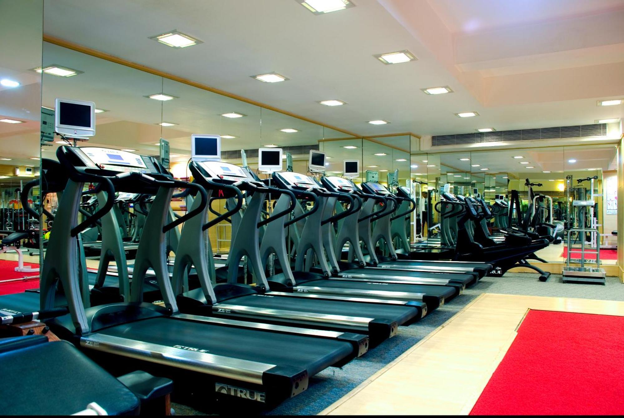 Savera Hotel Chennai Zewnętrze zdjęcie